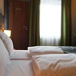 Joesepp's Am Hallhof Hotel 3*
