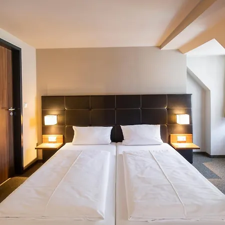 Szálloda Joesepp's Am Hallhof 3*