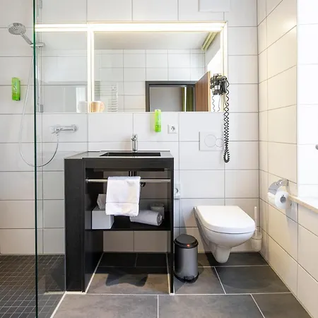 فندق Joesepp's Am Hallhof 3*