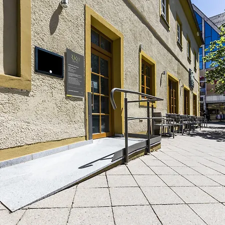 Hotel Joesepp's Am Hallhof 3*