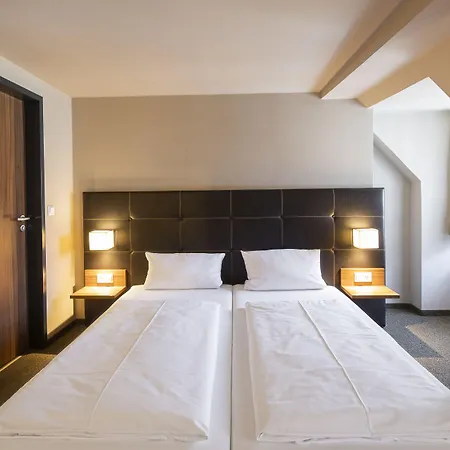Joesepp's Am Hallhof 3*