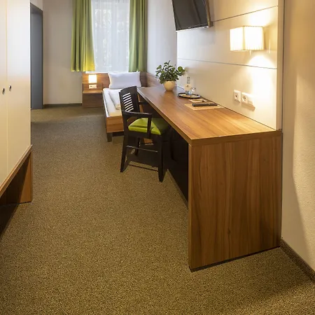 Joesepp's Am Hallhof 3*
