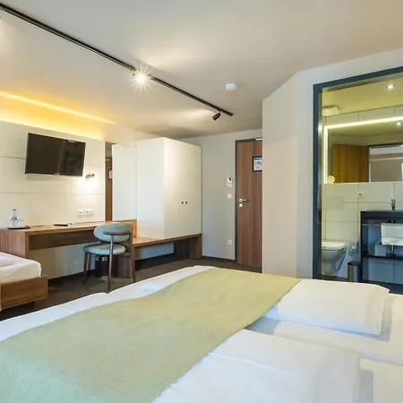 Joesepp's Am Hallhof 3*