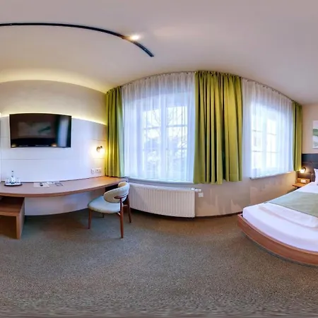 Отель Joesepp's Am Hallhof Мемминген